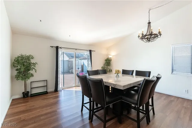 $2,000 | 6173 West Twain Avenue, Las Vegas, NV 89103