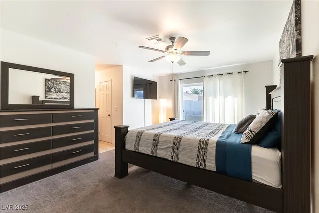 $2,000 | 6173 West Twain Avenue, Las Vegas, NV 89103