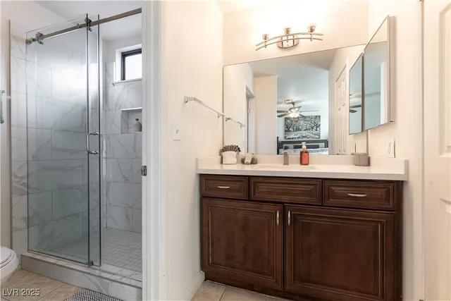 $2,000 | 6173 West Twain Avenue, Las Vegas, NV 89103