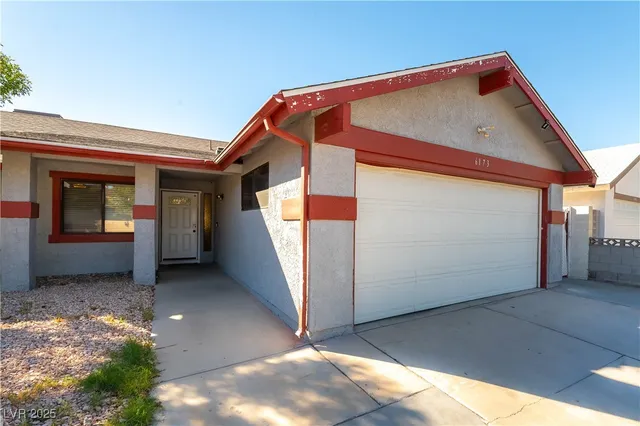 $2,000 | 6173 West Twain Avenue, Las Vegas, NV 89103