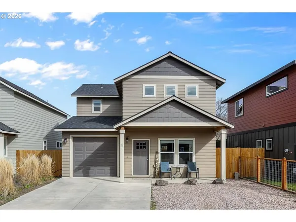 $424,900 | 871 Northeast 6th Street, Prineville, OR 97754