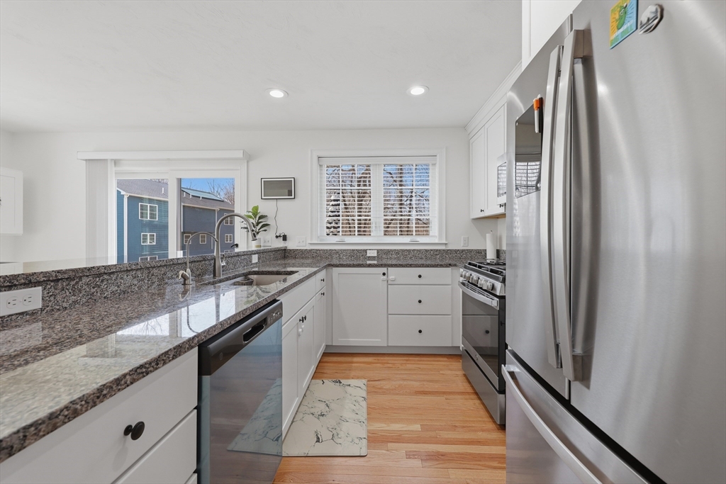 670 Burncoat Street, Unit A Worcester, MA 01606 - Photo 7 of 37