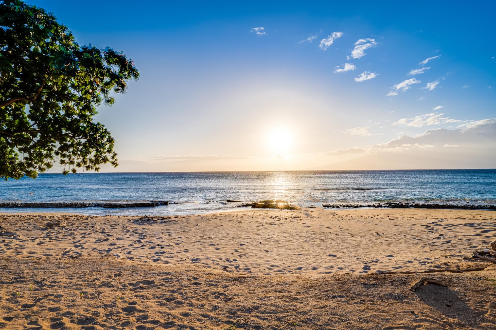 3660 Lower Honoapiilani Road, Unit 403 Lahaina, HI 96761 - Photo 31 of 41