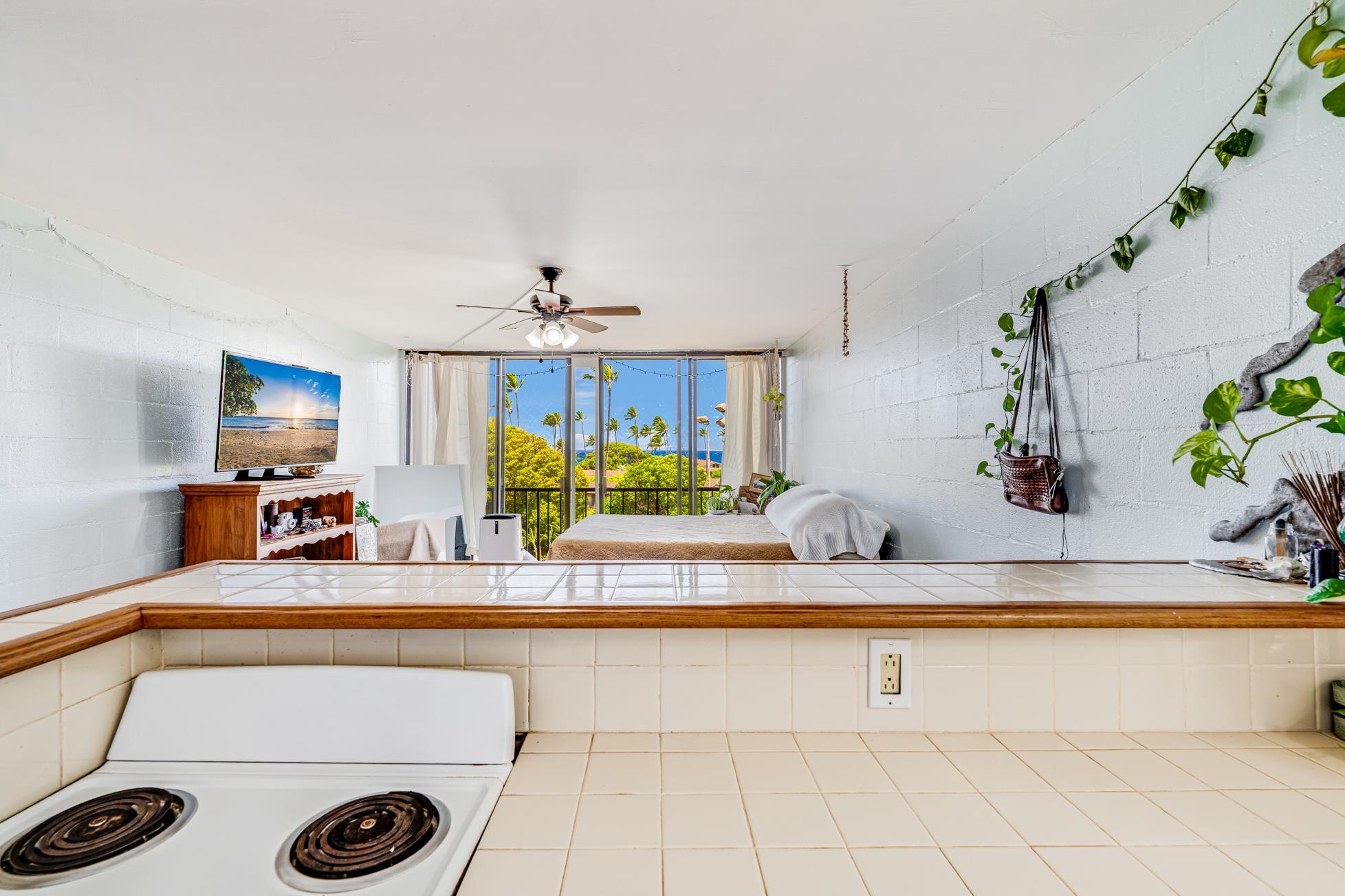 3660 Lower Honoapiilani Road, Unit 403 Lahaina, HI 96761 - Photo 10 of 41