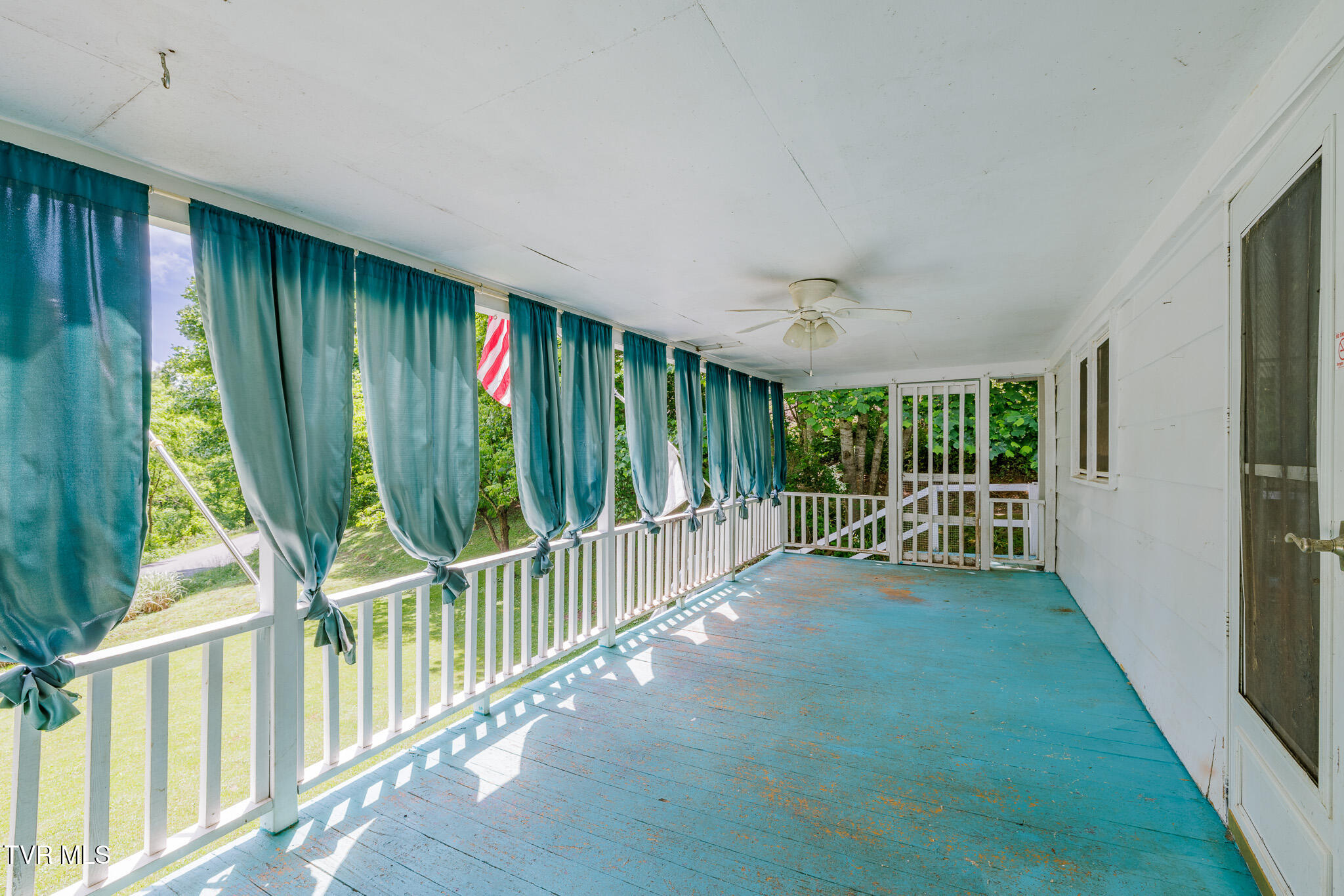 1380 Allison Gap Road Saltville, VA 24370 - Photo 22 of 35 1R9A7195-HDR