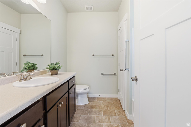 281 650 North, Unit B Centerville, UT 84014 - Photo 17 of 53