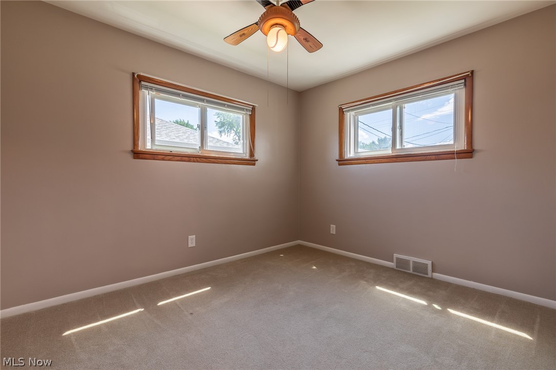 30120 Oakdale Road Willowick, OH 44095 - Photo 16 of 23