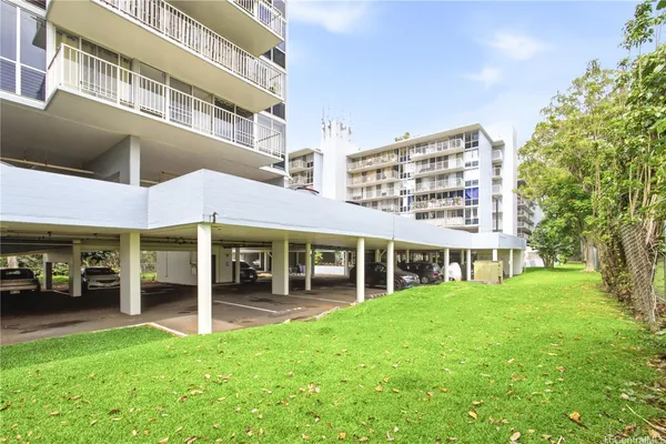 $2,700 | 1600 Wilikina Drive, Unit C304, Wahiawa, HI 96786