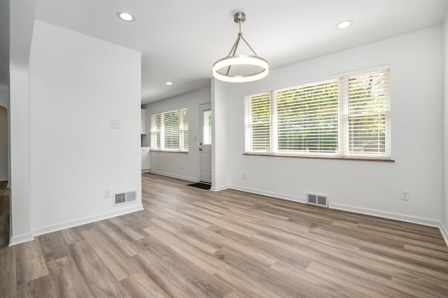 1760 Linneman Road Cincinnati, OH 45238 - Photo 9 of 26