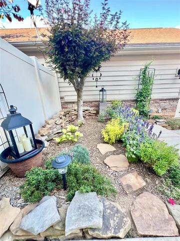 $440,000 | 8326 Viewpoint Lane, Unit 802, Cornelius, NC 28031