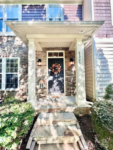 $440,000 | 8326 Viewpoint Lane, Unit 802, Cornelius, NC 28031