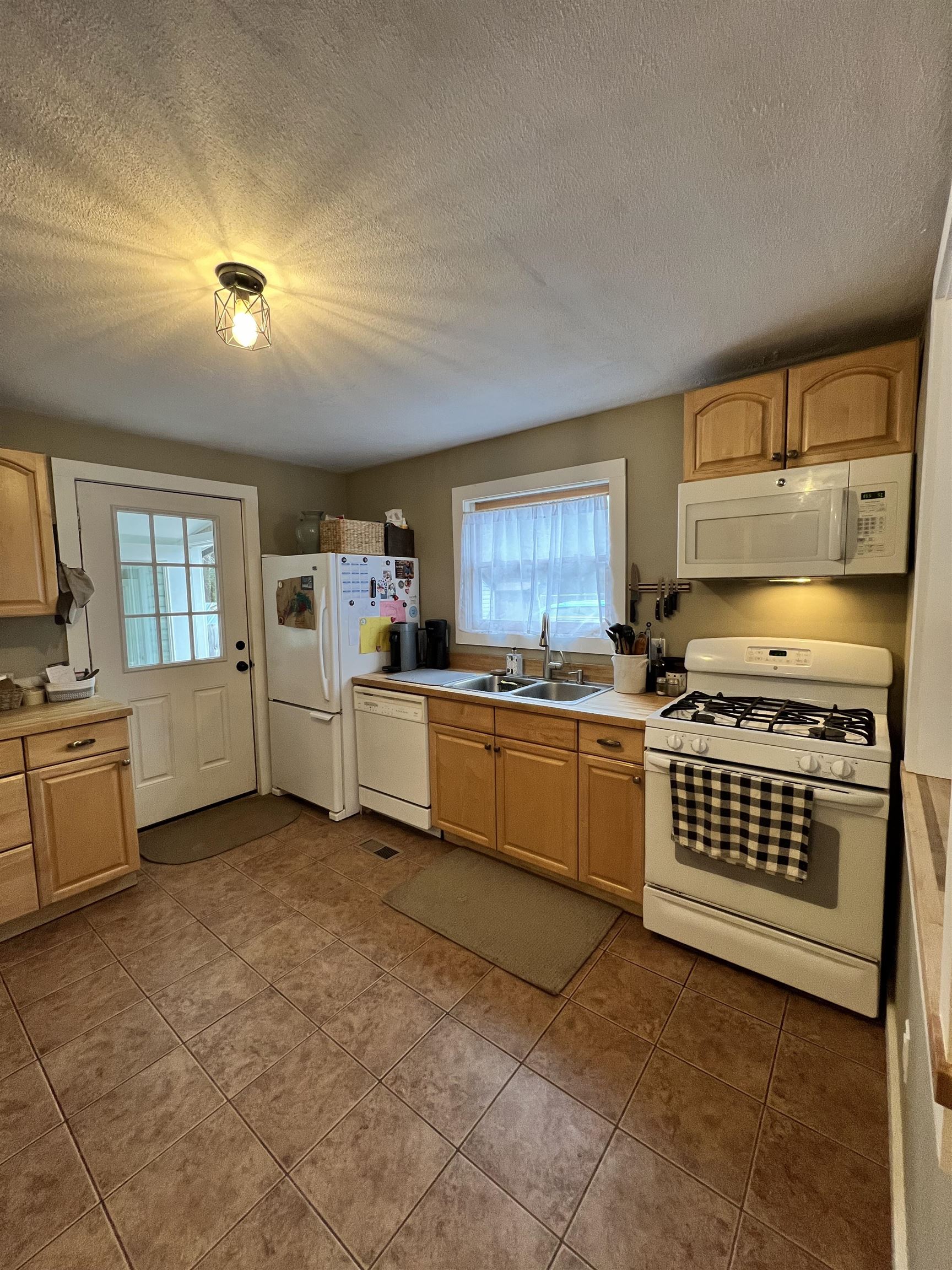 210 Weston Height Road Windsor, VT 05089 - Photo 7 of 20 Gallery Image 7