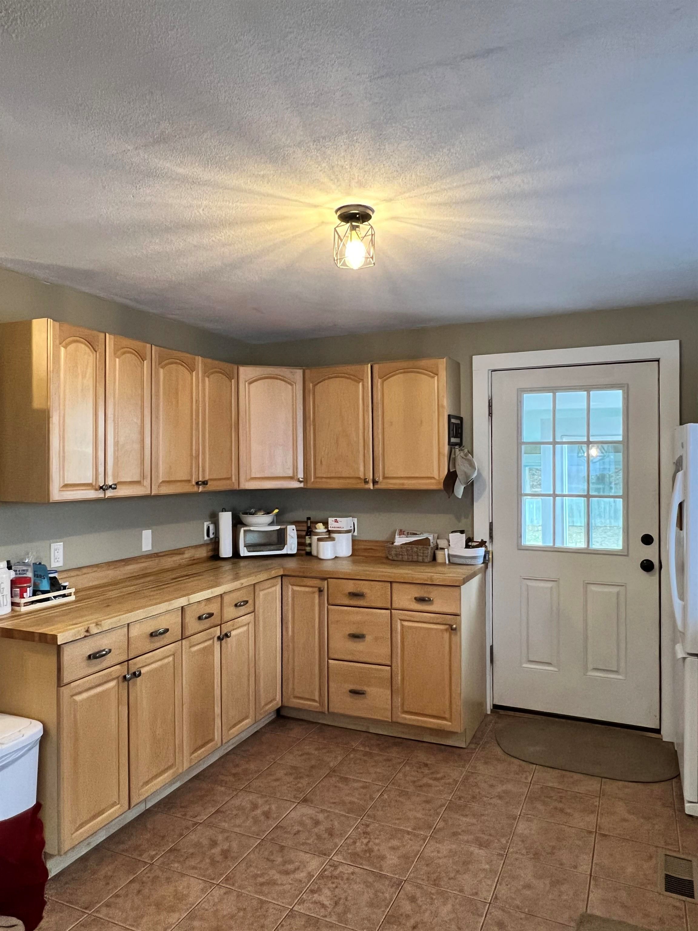 210 Weston Height Road Windsor, VT 05089 - Photo 8 of 20 Gallery Image 8