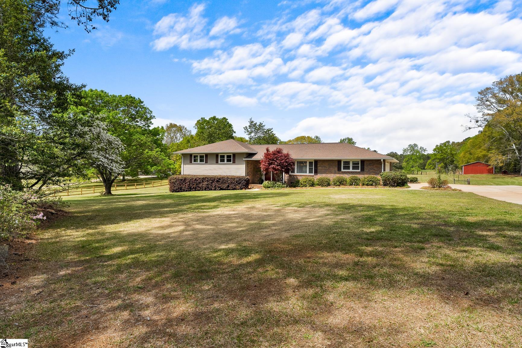 124 Center Pointe Road Belton, SC 29627 - Photo 1 of 44 Gallery Image 1