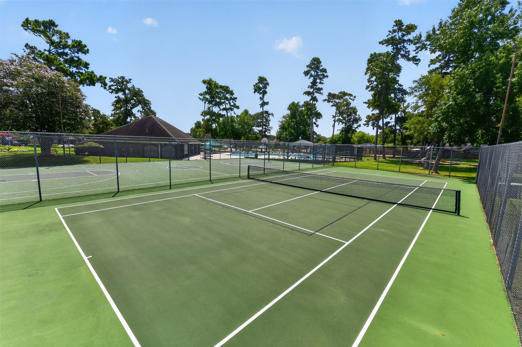 6006 Matt Road Humble, TX 77346 - Photo 32 of 34 Neighborhood Tennis Court