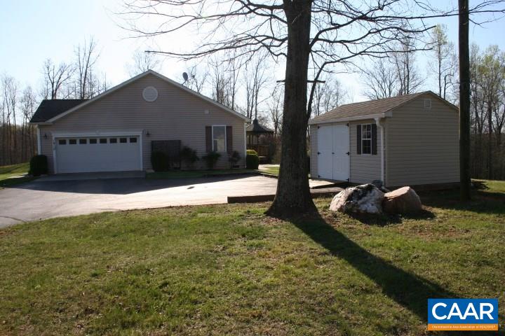1910 Jacks Shop Road Rochelle, VA 22738 - Photo 15 of 16 a view of back yard of the house