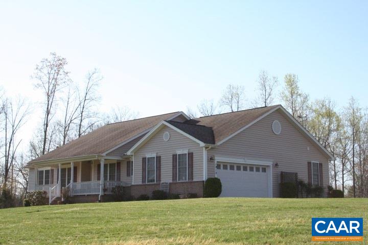 1910 Jacks Shop Road Rochelle, VA 22738 - Photo 3 of 16 a front view of a house with garden