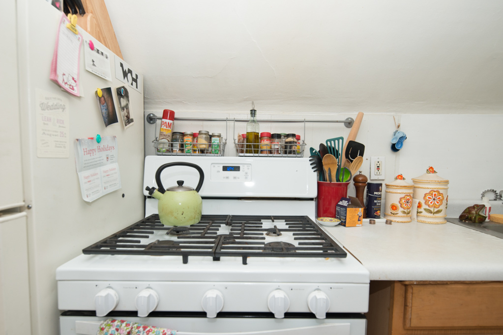 2015 West Iowa Street, Unit 2 Chicago, IL 60622 - Photo 7 of 20 a kitchen with a stove and cabinets