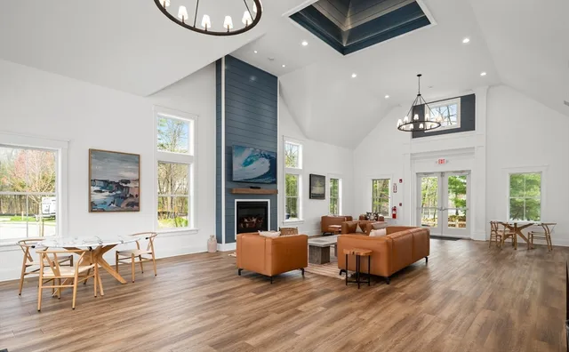 $899,000 | 13 Bailey Pond Lane, Unit 13, Amesbury, MA 01913