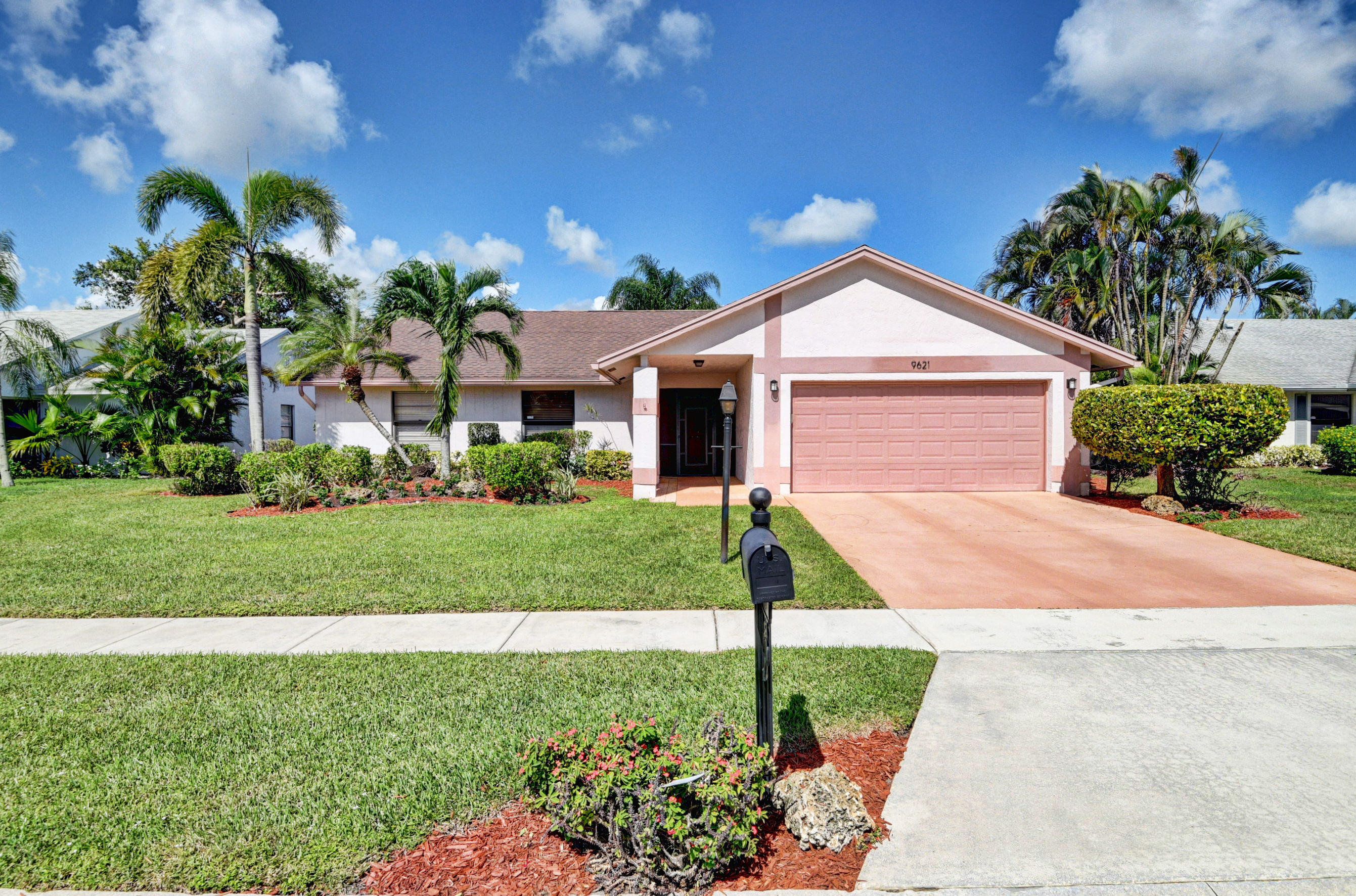 FRONT OF HOUSE
