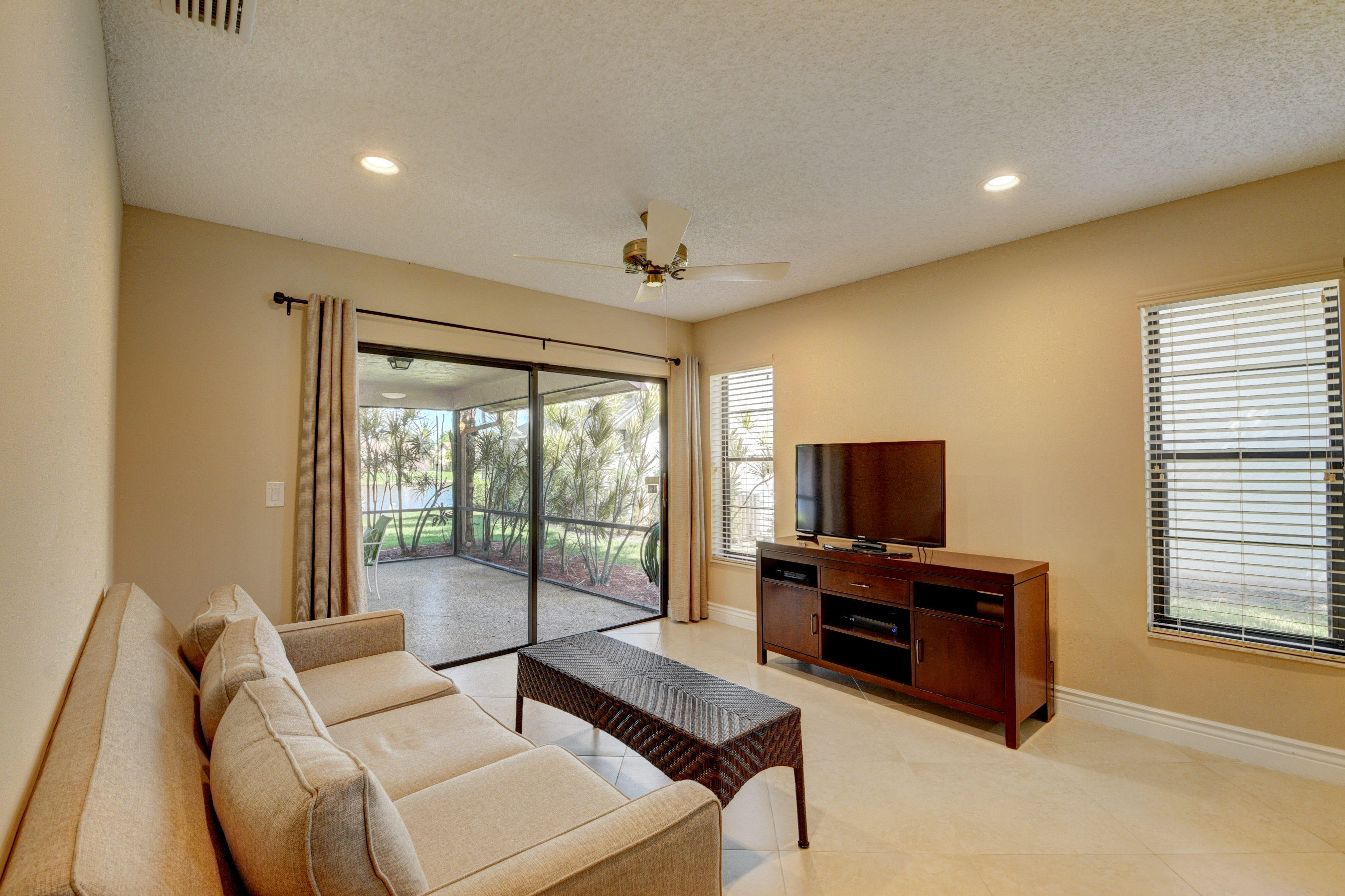 9621 Triton Court Boca Raton, FL 33434 - Photo 14 of 43 FAMILY ROOM