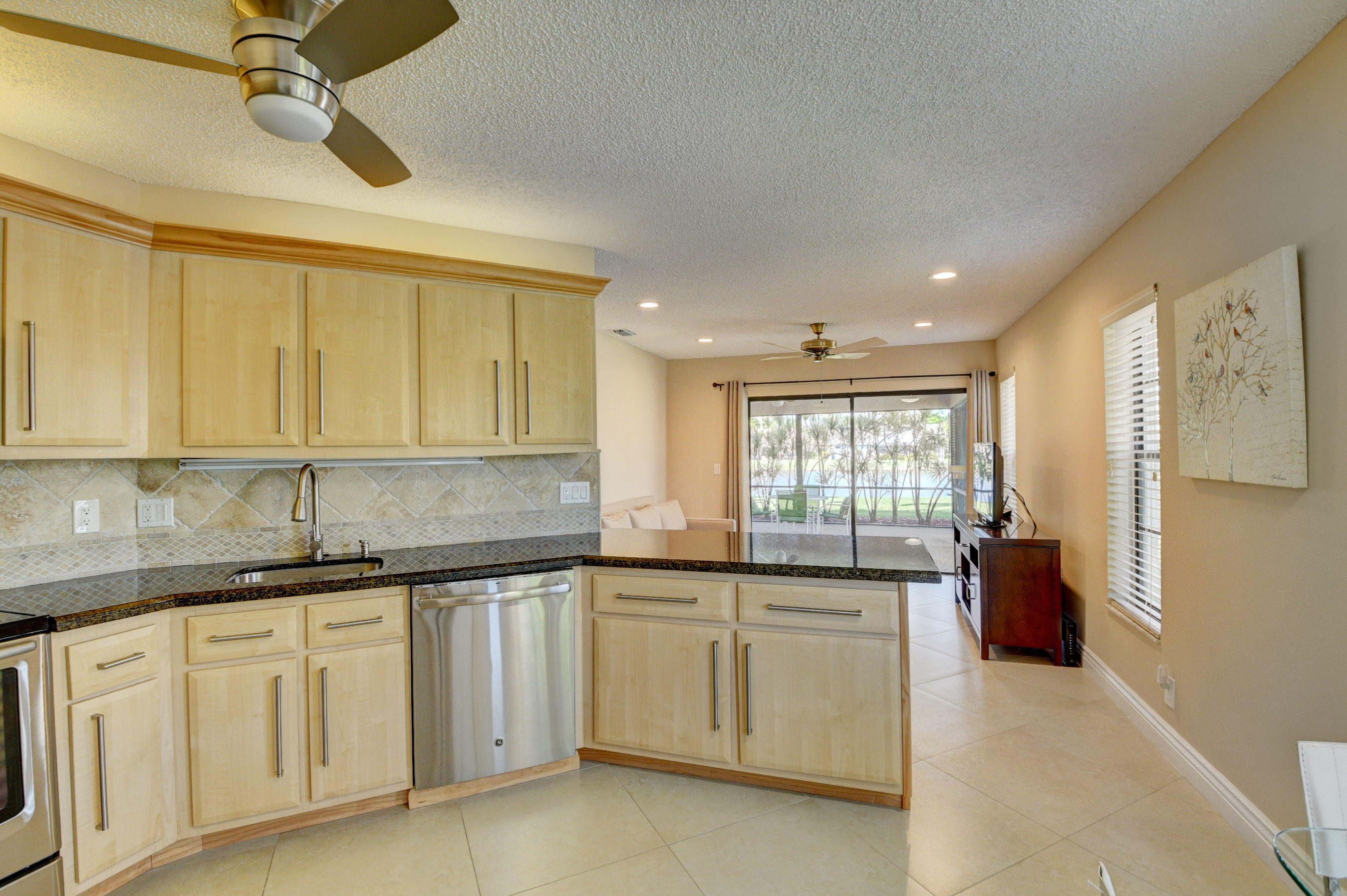 9621 Triton Court Boca Raton, FL 33434 - Photo 17 of 43 KITCHEN