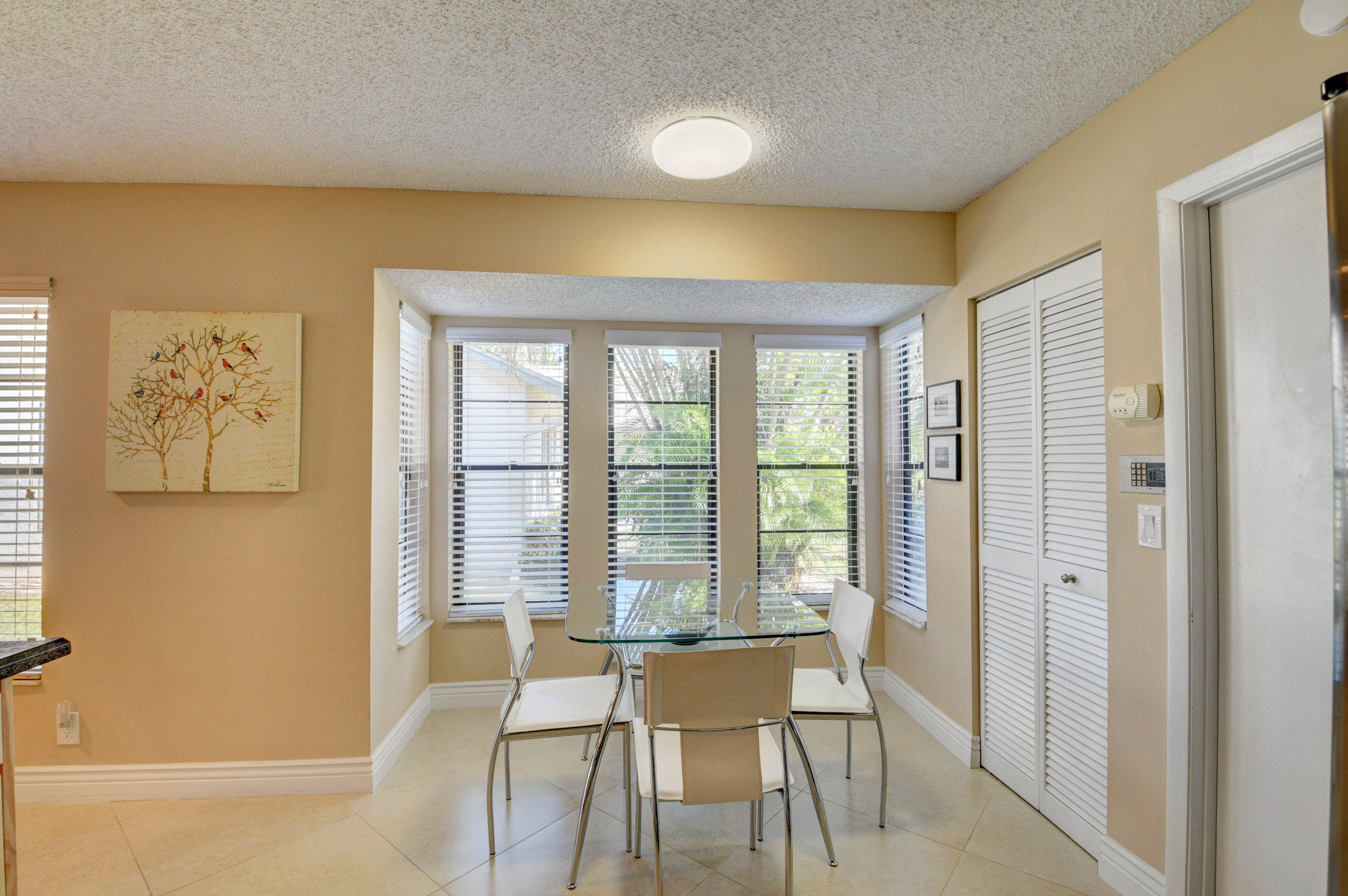 9621 Triton Court Boca Raton, FL 33434 - Photo 20 of 43 KITCHEN
