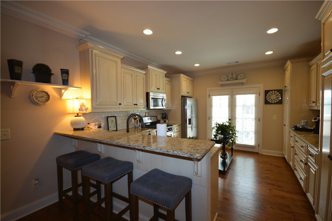 1794 Covington Ridge, Unit 901 Auburn, AL 36830 - Photo 6 of 40 Gallery Image 6