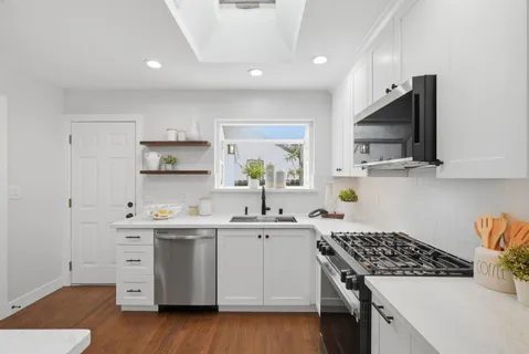 $1,499,000 | 745 Birch Avenue, San Mateo, CA 94402