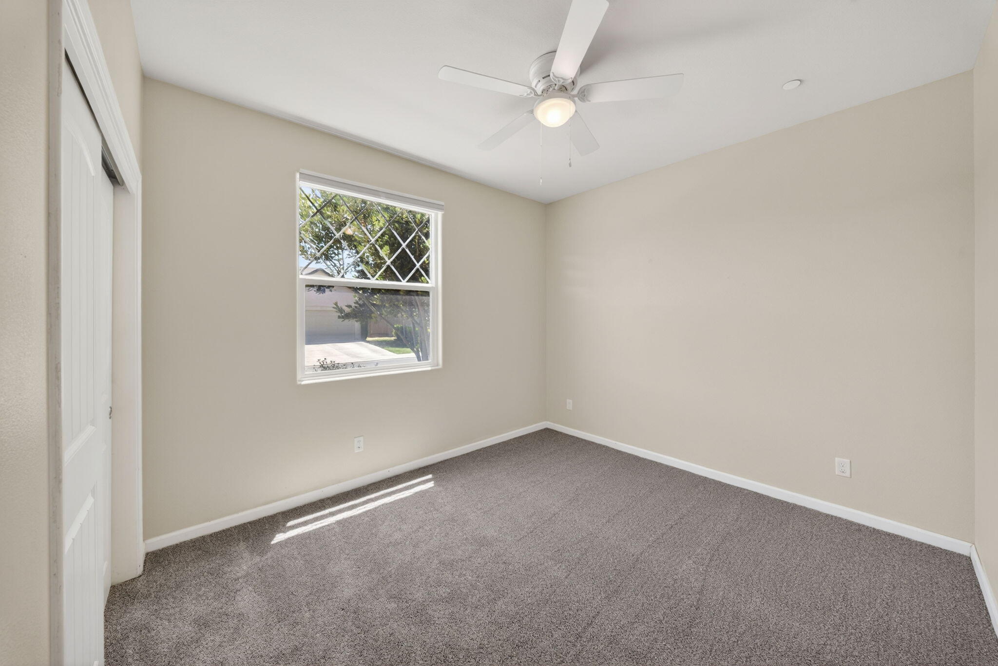 3272 Spring Sails Avenue Tulare, CA 93274 - Photo 33 of 43
