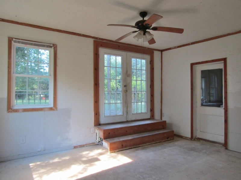 6189 North Cedar Lane Rochester, IN 46975 - Photo 3 of 15