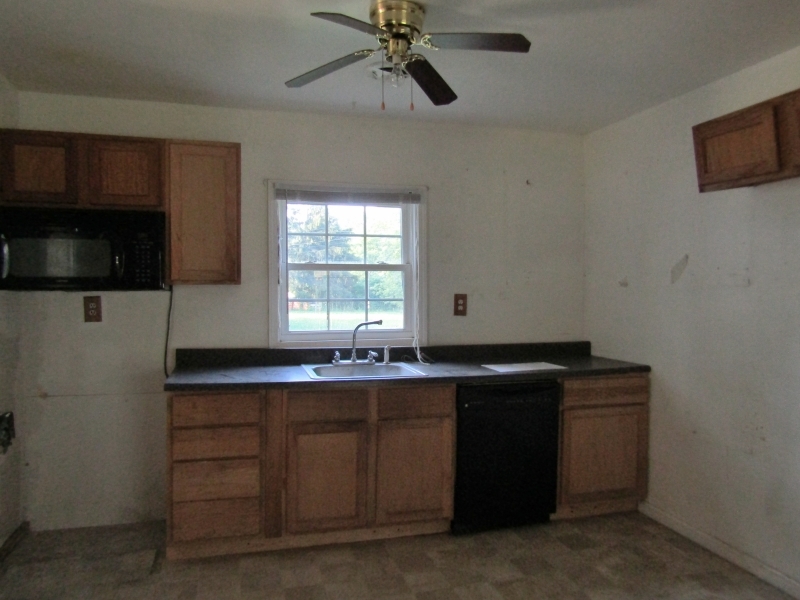 6189 North Cedar Lane Rochester, IN 46975 - Photo 5 of 15