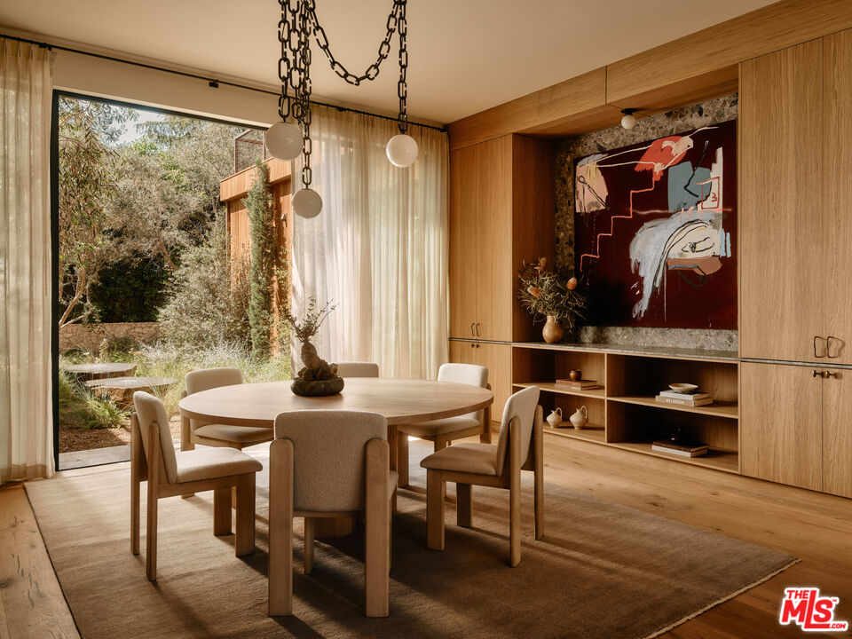 3405 Fryman Road Studio City, CA 91604 - Photo 6 of 31