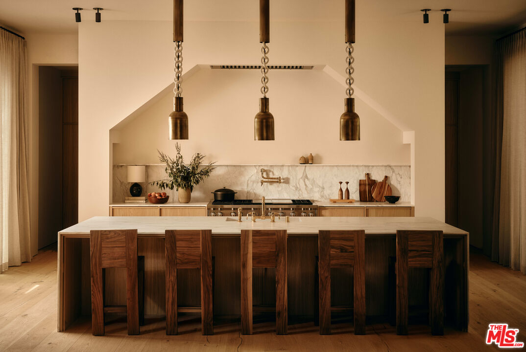 3405 Fryman Road Studio City, CA 91604 - Photo 8 of 31