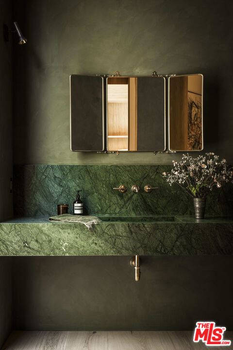 3405 Fryman Road Studio City, CA 91604 - Photo 9 of 31