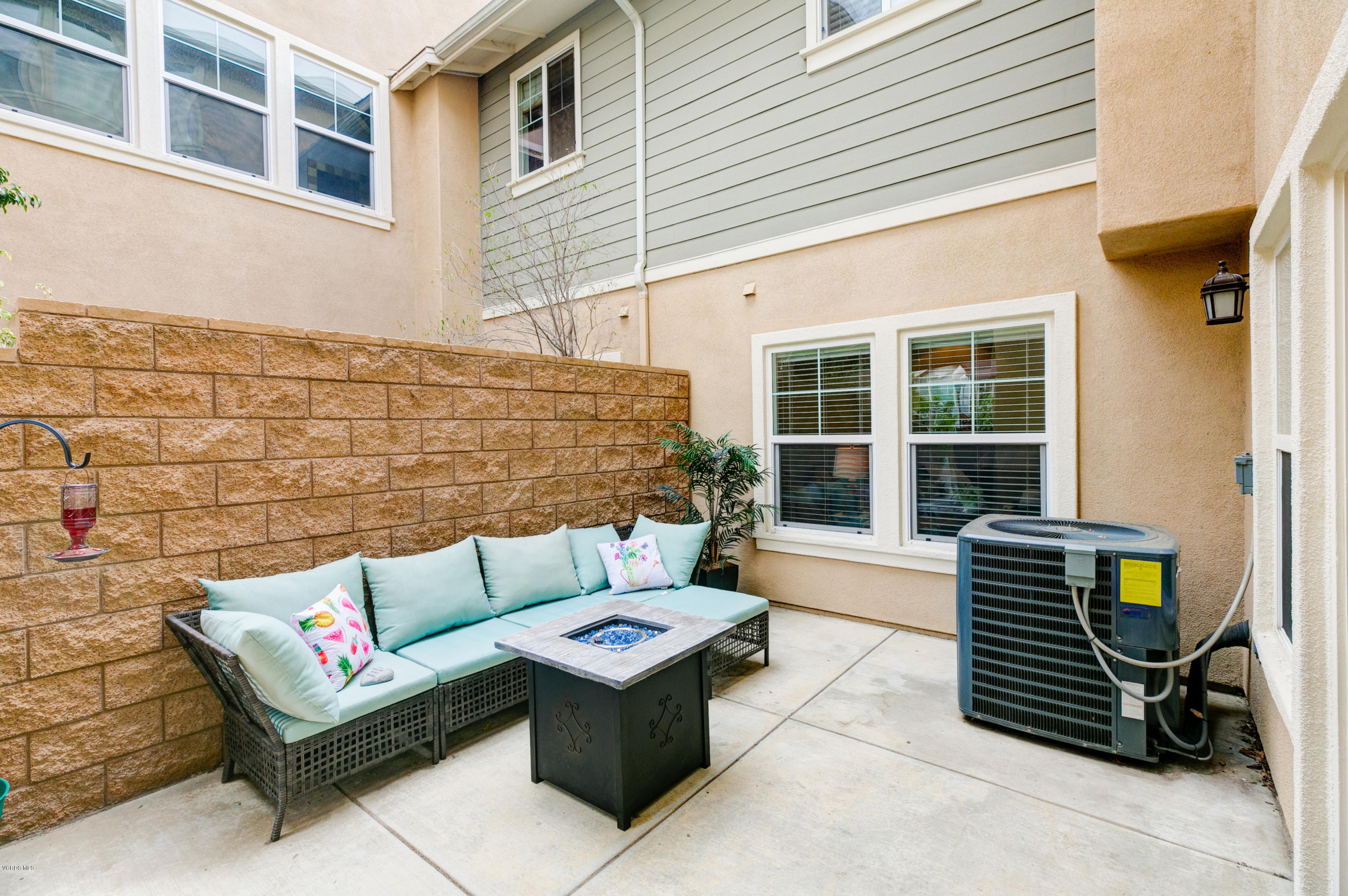 439 Forest Park Boulevard Oxnard, CA 93036 - Photo 32 of 33 32