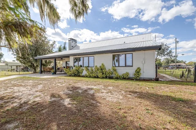 $900,000 | 12 Lakeview Drive, Haines City, FL 33844