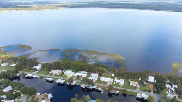 $900,000 | 12 Lakeview Drive, Haines City, FL 33844