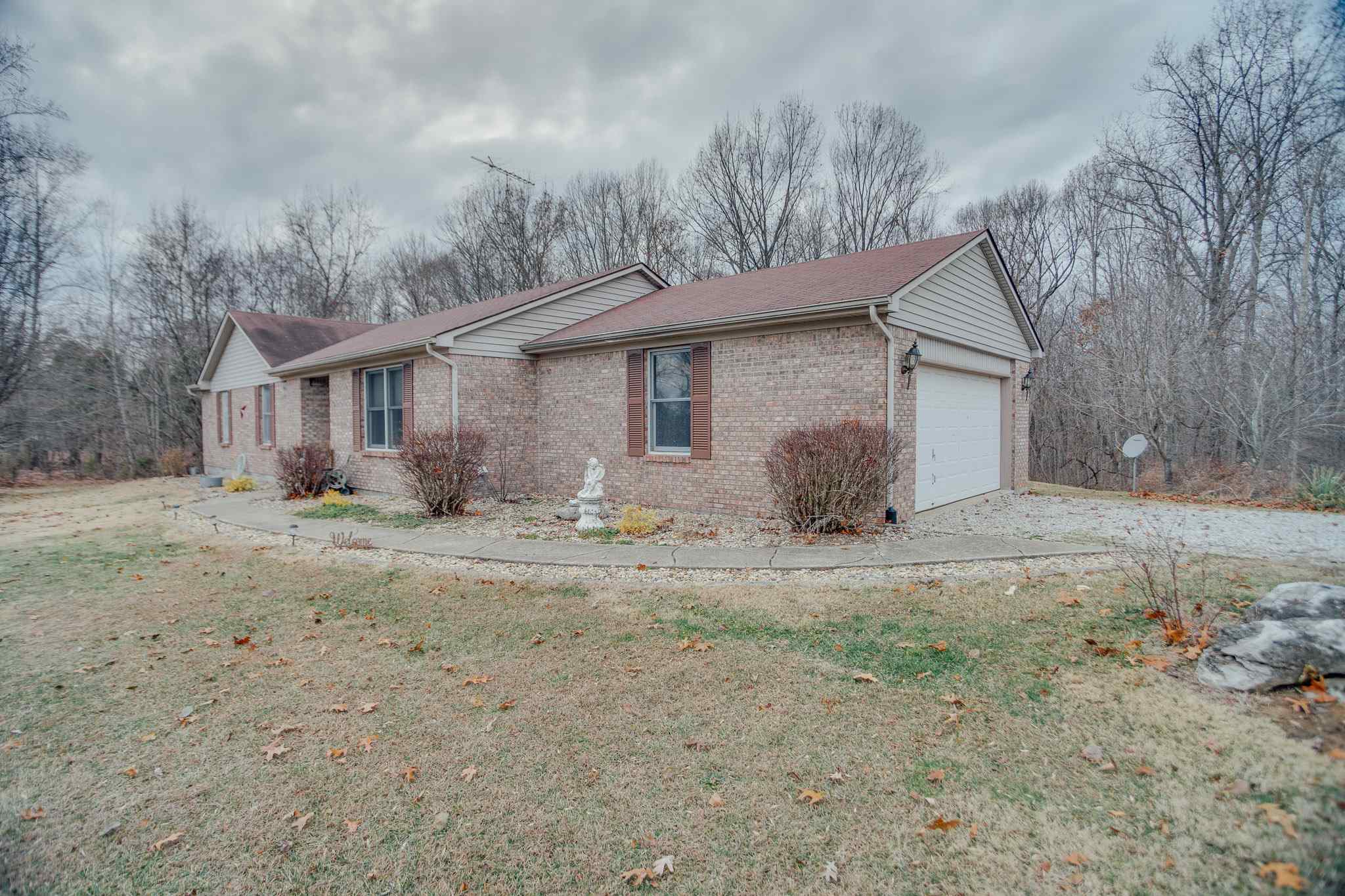 1639 Spice Valley Road Mitchell, IN 47446 - Photo 4 of 28 Gallery Image 4