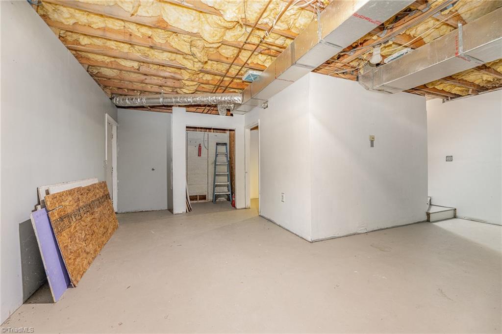 960 Amity Road Asheboro, NC 27203 - Photo 17 of 29 Gallery Image 17