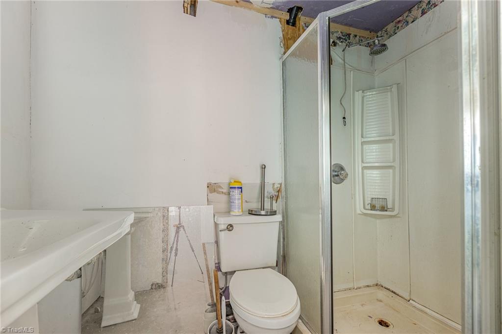 960 Amity Road Asheboro, NC 27203 - Photo 20 of 29 Gallery Image 20