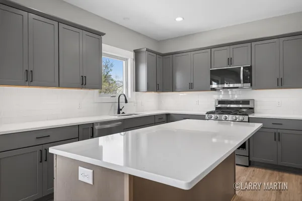 $580,000 | 1845 Stratford Lane Northwest, Grand Rapids, MI 49534