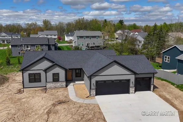 $580,000 | 1845 Stratford Lane Northwest, Grand Rapids, MI 49534