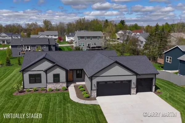 $580,000 | 1845 Stratford Lane Northwest, Grand Rapids, MI 49534