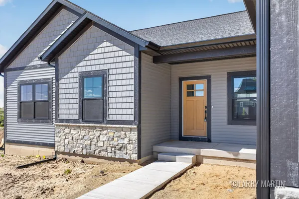 $580,000 | 1845 Stratford Lane Northwest, Grand Rapids, MI 49534