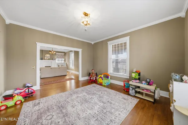 $539,000 | 201 West Washington Avenue, Clinton, TN 37716