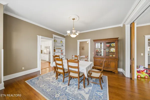 $539,000 | 201 West Washington Avenue, Clinton, TN 37716