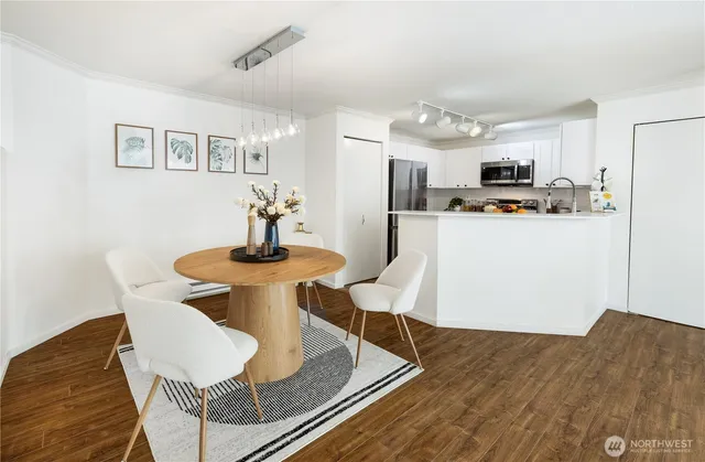 $655,000 | 424 102nd Avenue Southeast, Unit 108, Bellevue, WA 98004