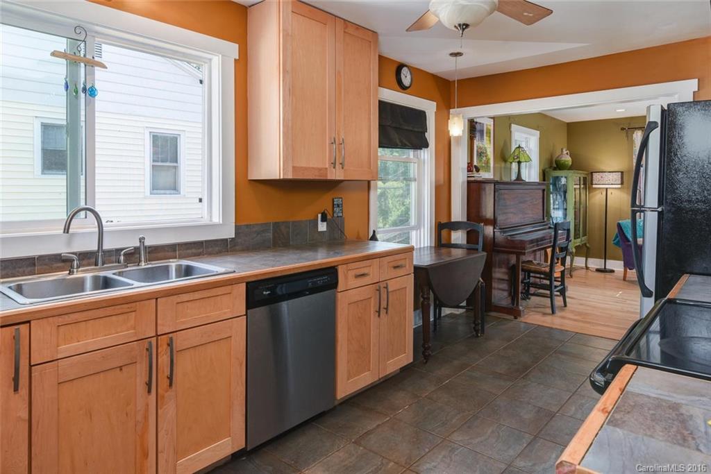 191 Brevard Road Asheville, NC 28806 - Photo 6 of 23 Gallery Image 6