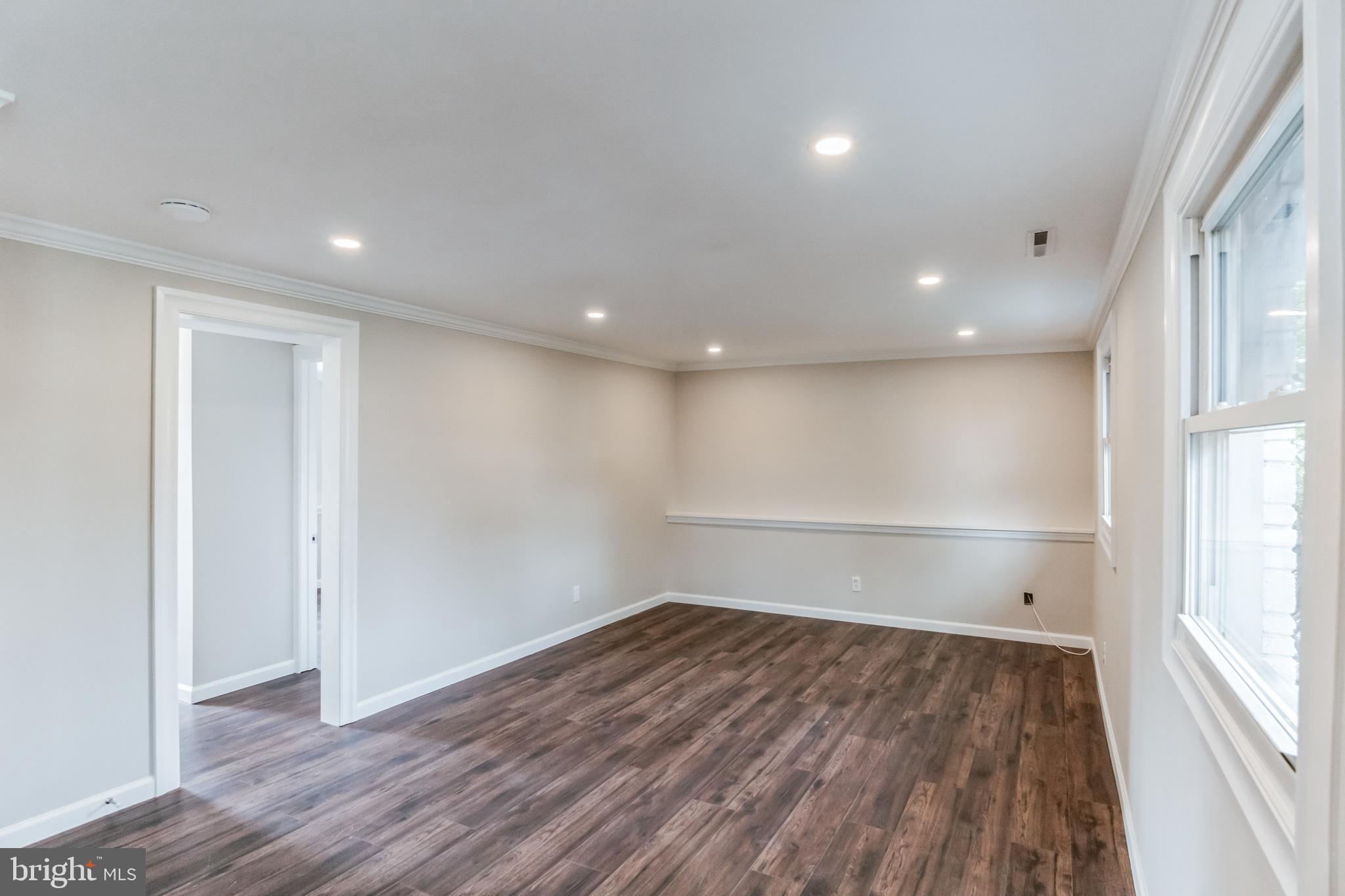 137 Hollyoke Road Somerdale, NJ 08083 - Photo 23 of 30 Family Room